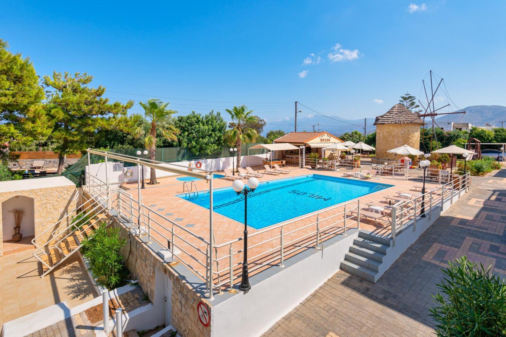 Mylos Apartments Anissaras 헐소니소스 외부 사진